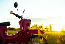 Motocykl na firmę – czy można kupić? Co warto wiedzieć? Motocykl na firmę - Czy przedsiębiorca może kupić i użytkować w firmie motocykl?