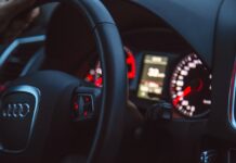 Jak sprawdzić historię używanego samochodu przed zakupem? Jak sprawdzić historię używanego samochodu przed zakupem?